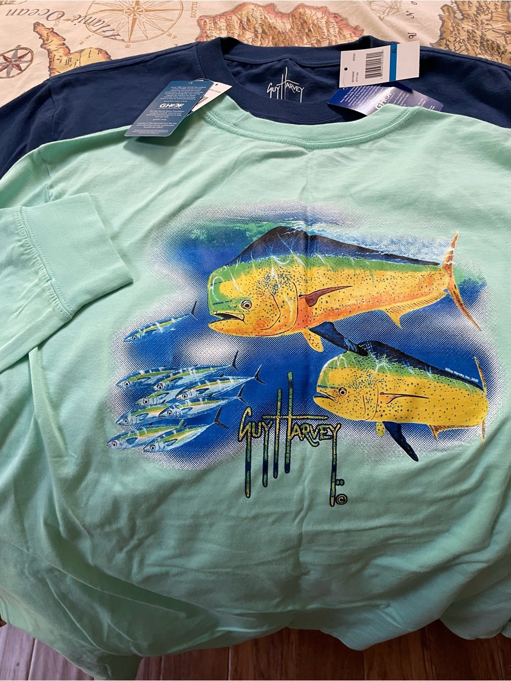 Bundle of two Guy Harvey Navy Long Sleeve Graphic Tee. Both XL - Picture 6 of 7